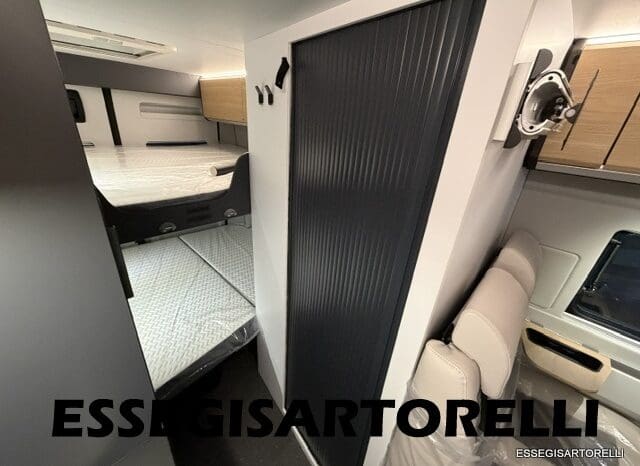 ADRIA NEW TWIN PLUS 600 SPB FAMILY DOPPIO MATRIMONIALE WEBASTO 599 CM 2026 pieno