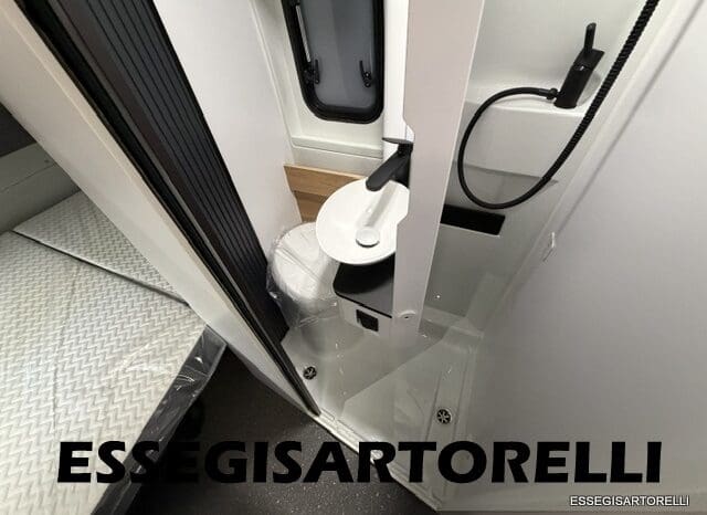 ADRIA NEW TWIN PLUS 600 SPB FAMILY DOPPIO MATRIMONIALE WEBASTO 599 CM 2026 pieno