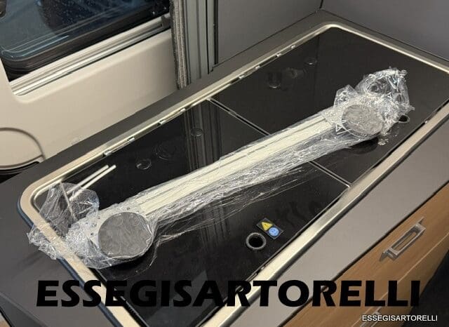 ADRIA NEW TWIN PLUS 600 SPB FAMILY DOPPIO MATRIMONIALE WEBASTO 599 CM 2026 pieno