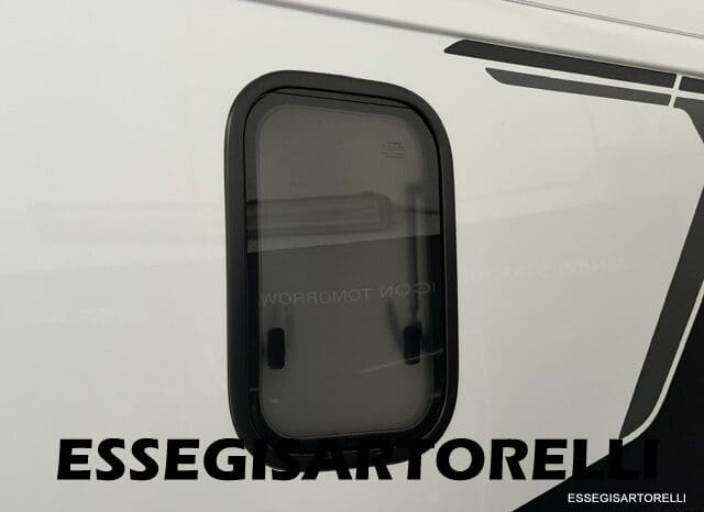 ADRIA NEW TWIN PLUS 600 SPB FAMILY DOPPIO MATRIMONIALE WEBASTO 599 CM 2026 pieno