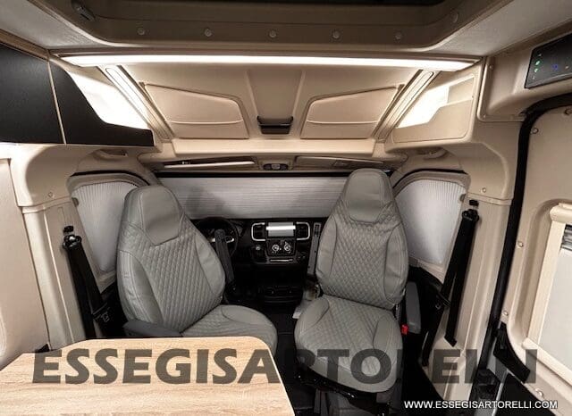 CHAUSSON SPORTLINE V 690 2026 FULL VAN 636 CM LETTO BASCULANTE pieno