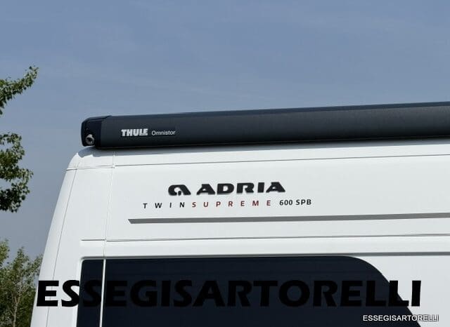 ADRIA TWIN SUPREME EDITION 600 SPB AUTOMATICO AT8 599 CM ADAS 2026 pieno