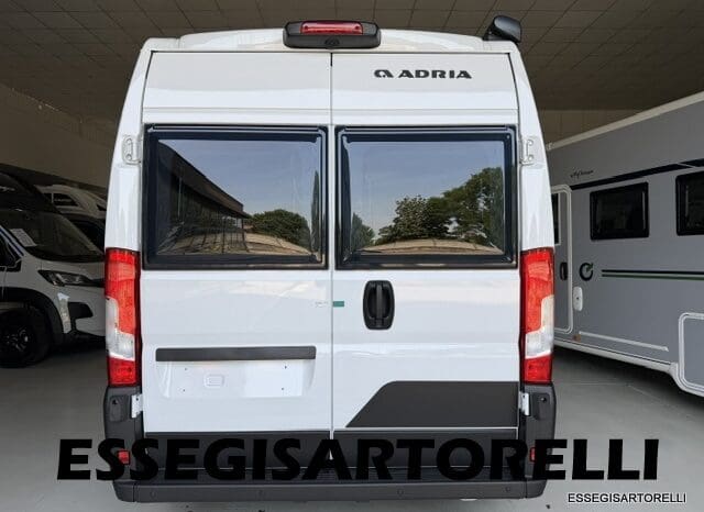 ADRIA TWIN SUPREME EDITION 600 SPB AUTOMATICO AT8 599 CM ADAS 2026 pieno