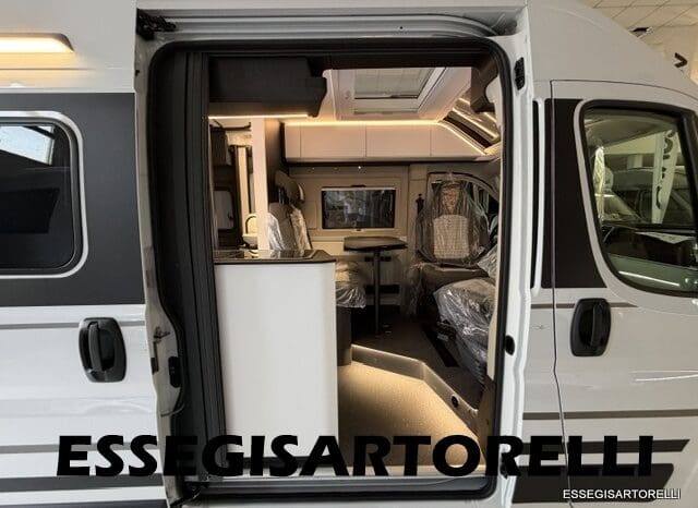 ADRIA TWIN SUPREME EDITION 600 SPB AUTOMATICO AT8 599 CM ADAS 2026 pieno