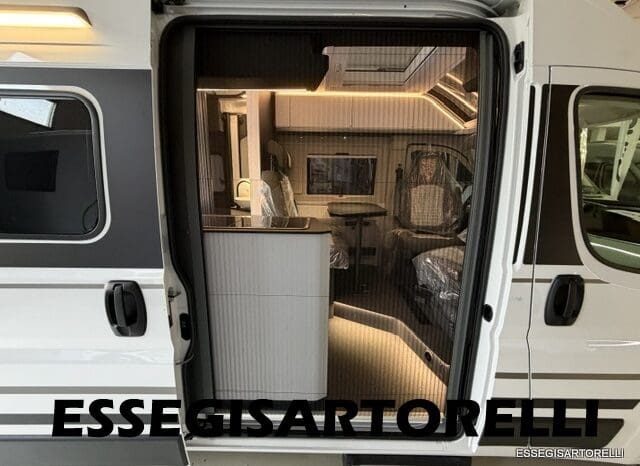 ADRIA TWIN SUPREME EDITION 600 SPB AUTOMATICO AT8 599 CM ADAS 2026 pieno