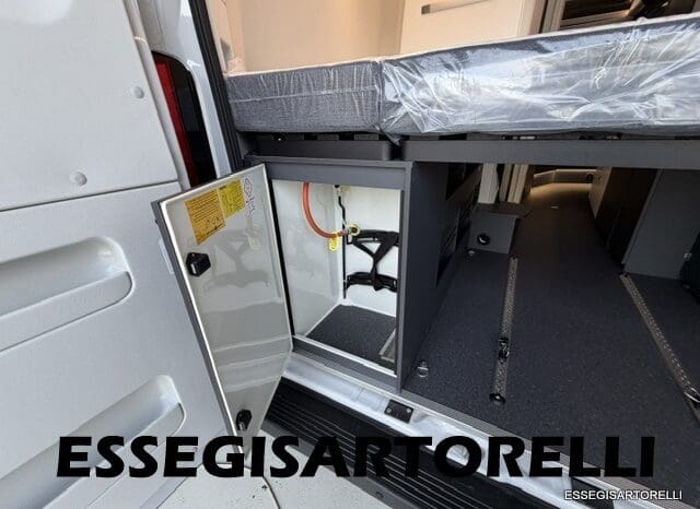 ADRIA TWIN SUPREME EDITION 600 SPB AUTOMATICO AT8 599 CM ADAS 2026 pieno