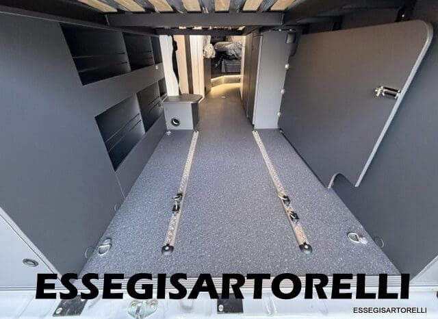 ADRIA TWIN SUPREME EDITION 600 SPB AUTOMATICO AT8 599 CM ADAS 2026 pieno