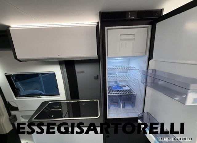 ADRIA TWIN SUPREME EDITION 600 SPB AUTOMATICO AT8 599 CM ADAS 2026 pieno