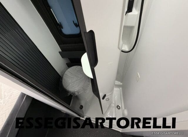 ADRIA TWIN SUPREME EDITION 600 SPB AUTOMATICO AT8 599 CM ADAS 2026 pieno