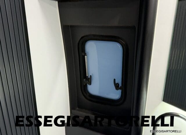 ADRIA TWIN SUPREME EDITION 600 SPB AUTOMATICO AT8 599 CM ADAS 2026 pieno