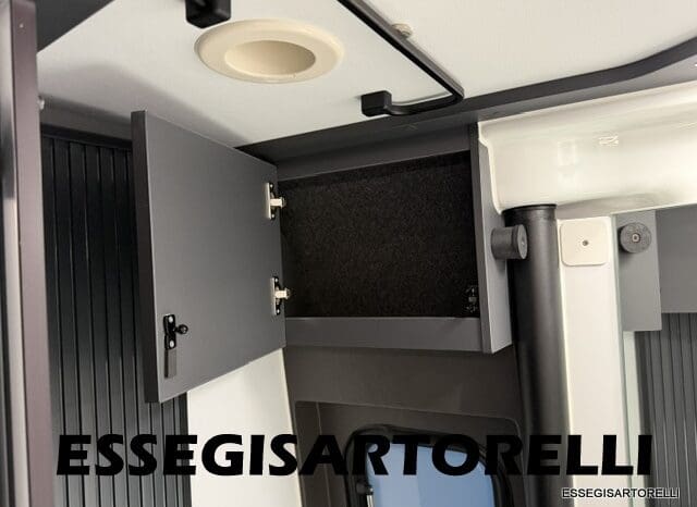 ADRIA TWIN SUPREME EDITION 600 SPB AUTOMATICO AT8 599 CM ADAS 2026 pieno