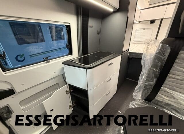 ADRIA TWIN SUPREME EDITION 600 SPB AUTOMATICO AT8 599 CM ADAS 2026 pieno