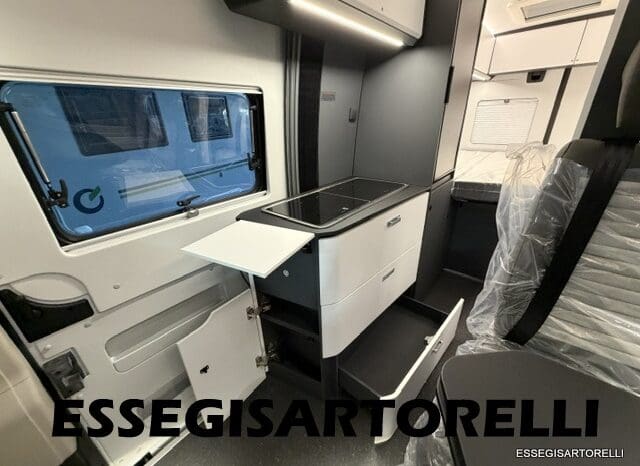 ADRIA TWIN SUPREME EDITION 600 SPB AUTOMATICO AT8 599 CM ADAS 2026 pieno