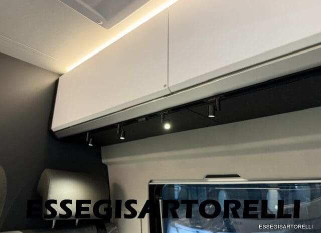 ADRIA TWIN SUPREME EDITION 600 SPB AUTOMATICO AT8 599 CM ADAS 2026 pieno