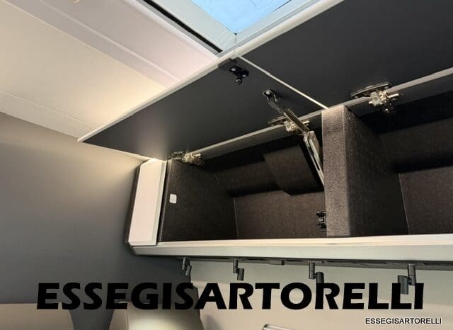 ADRIA TWIN SUPREME EDITION 600 SPB AUTOMATICO AT8 599 CM ADAS 2026 pieno