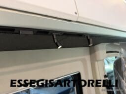 ADRIA TWIN SUPREME EDITION 600 SPB AUTOMATICO AT8 599 CM ADAS 2026 pieno