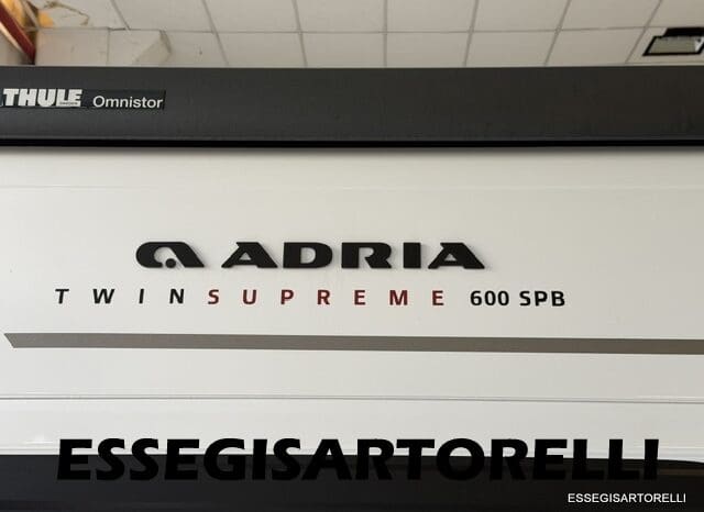 ADRIA TWIN SUPREME EDITION 600 SPB AUTOMATICO AT8 599 CM ADAS 2026 pieno