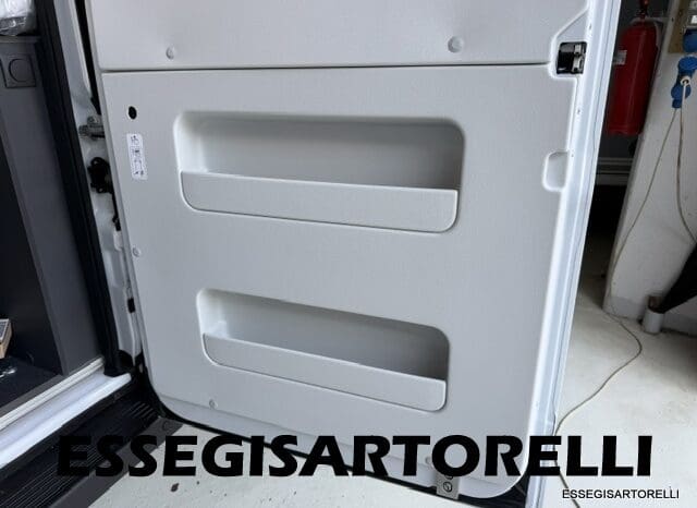 ADRIA TWIN SUPREME EDITION 600 SPB AUTOMATICO AT8 599 CM ADAS 2026 pieno