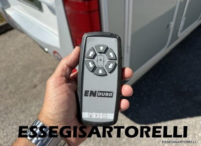 CARAVELAIR VENICIA 490 6 POSTI 2014 FULL 1.400 KG MOVER CLIMA MESTIC pieno