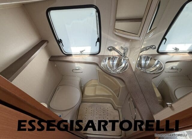 CARAVELAIR VENICIA 490 6 POSTI 2014 FULL 1.400 KG MOVER CLIMA MESTIC pieno