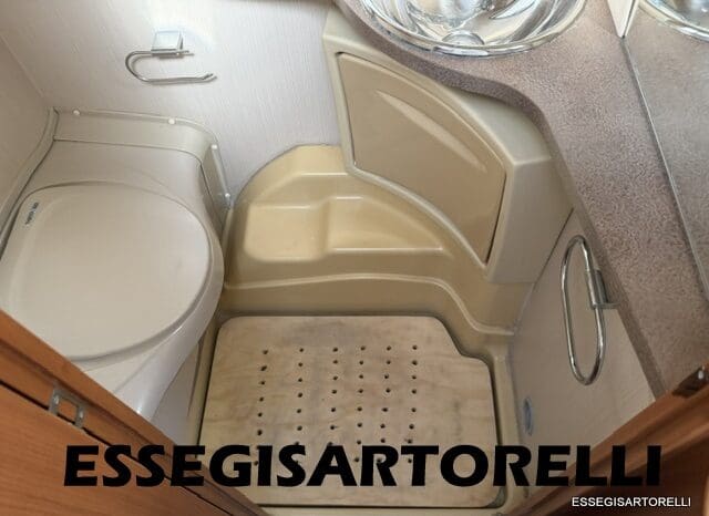 CARAVELAIR VENICIA 490 6 POSTI 2014 FULL 1.400 KG MOVER CLIMA MESTIC pieno