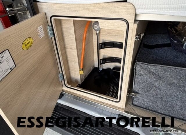 CHAUSSON SPORTLINE V 594 MAX DOPPIO MATRIMONIALE IN CODA 2026 SERIE VAN 599 CM pieno