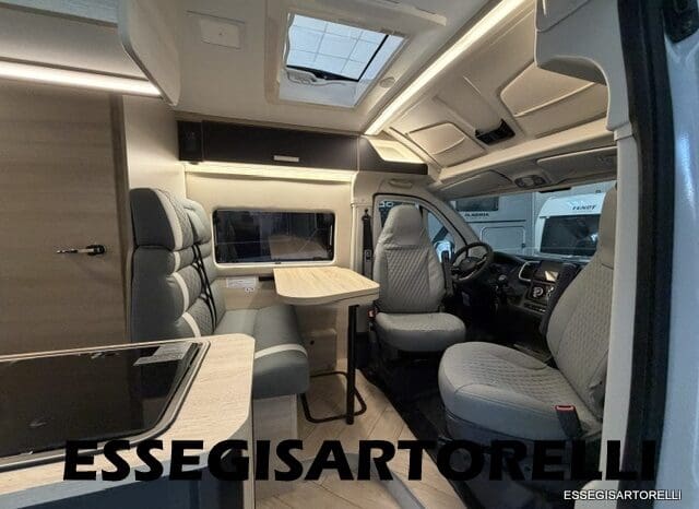 CHAUSSON SPORTLINE V 594 MAX DOPPIO MATRIMONIALE IN CODA 2026 SERIE VAN 599 CM pieno