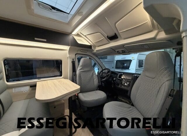 CHAUSSON SPORTLINE V 594 MAX DOPPIO MATRIMONIALE IN CODA 2026 SERIE VAN 599 CM pieno