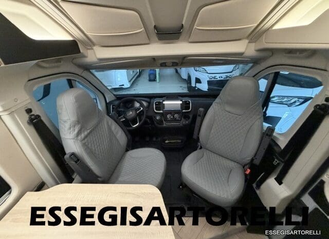 CHAUSSON SPORTLINE V 594 MAX DOPPIO MATRIMONIALE IN CODA 2026 SERIE VAN 599 CM pieno