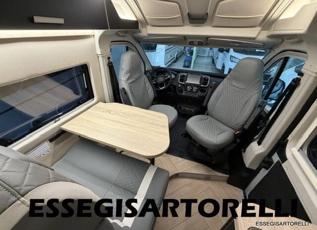 CHAUSSON SPORTLINE V 594 MAX DOPPIO MATRIMONIALE IN CODA 2026 SERIE VAN 599 CM pieno