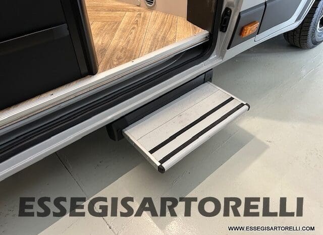 CHAUSSON SPORTLINE V 594 MAX DOPPIO MATRIMONIALE IN CODA 2026 SERIE VAN 599 CM pieno