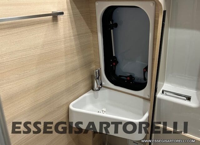 CHAUSSON SPORTLINE V 594 MAX DOPPIO MATRIMONIALE IN CODA 2026 SERIE VAN 599 CM pieno