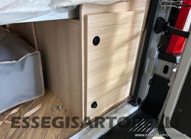 CHAUSSON SPORTLINE V 594 MAX DOPPIO MATRIMONIALE IN CODA 2026 SERIE VAN 599 CM pieno