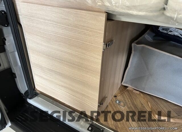 CHAUSSON SPORTLINE V 594 MAX DOPPIO MATRIMONIALE IN CODA 2026 SERIE VAN 599 CM pieno