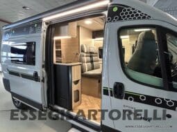 CHAUSSON SPORTLINE V 594 MAX DOPPIO MATRIMONIALE IN CODA 2026 SERIE VAN 599 CM pieno