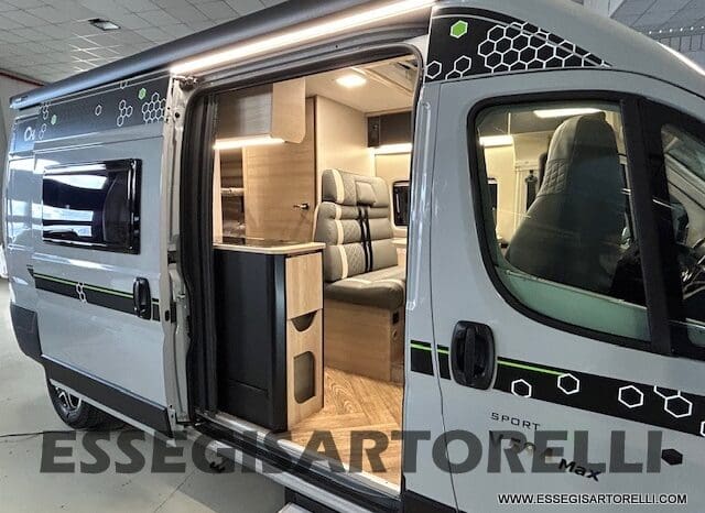 CHAUSSON SPORTLINE V 594 MAX DOPPIO MATRIMONIALE IN CODA 2026 SERIE VAN 599 CM pieno