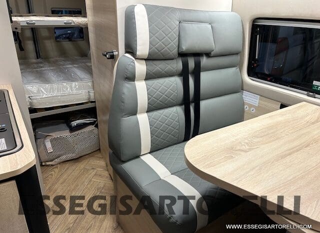 CHAUSSON SPORTLINE V 594 MAX DOPPIO MATRIMONIALE IN CODA 2026 SERIE VAN 599 CM pieno