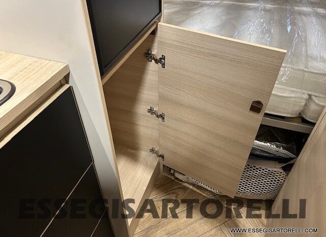 CHAUSSON SPORTLINE V 594 MAX DOPPIO MATRIMONIALE IN CODA 2026 SERIE VAN 599 CM pieno