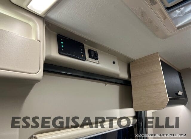 CHAUSSON SPORTLINE V 594 MAX DOPPIO MATRIMONIALE IN CODA 2026 SERIE VAN 599 CM pieno