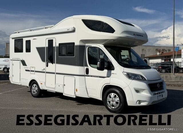 ADRIA CORAL XL PLUS A 670 SP 2018 UNIPRORPIETARIO GARAGE WEBASTO KM 22.253 pieno