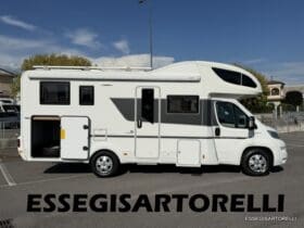 ADRIA CORAL XL PLUS A 670 SP 2018 UNIPRORPIETARIO GARAGE WEBASTO KM 22.253