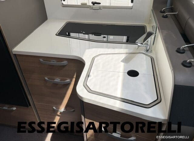 ADRIA CORAL XL PLUS A 670 SP 2018 UNIPRORPIETARIO GARAGE WEBASTO KM 22.253 pieno