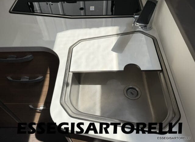 ADRIA CORAL XL PLUS A 670 SP 2018 UNIPRORPIETARIO GARAGE WEBASTO KM 22.253 pieno