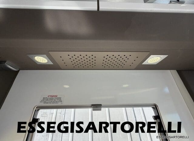 ADRIA CORAL XL PLUS A 670 SP 2018 UNIPRORPIETARIO GARAGE WEBASTO KM 22.253 pieno
