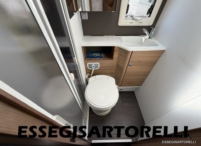 ADRIA CORAL XL PLUS A 670 SP 2018 UNIPRORPIETARIO GARAGE WEBASTO KM 22.253 pieno