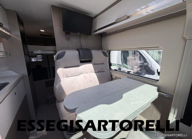 CHAUSSON ROADLINE PREMIUM V 690 VAN 636 UNIPRORPIETARIO 2021 KM 19.391 pieno