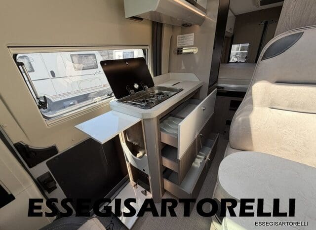 CHAUSSON ROADLINE PREMIUM V 690 VAN 636 UNIPRORPIETARIO 2021 KM 19.391 pieno
