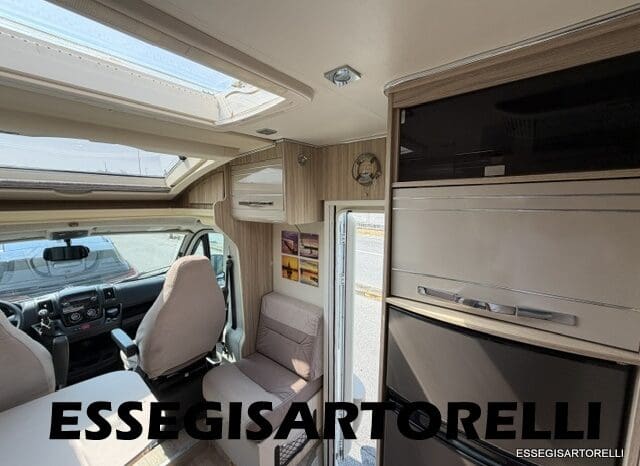 ROLLER TEAM GRANDUCA 265 P GARAGE 2015 FULL LETTO NAUTICO DOPPIO CLIMA pieno