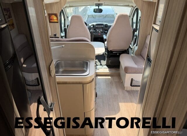 ROLLER TEAM GRANDUCA 265 P GARAGE 2015 FULL LETTO NAUTICO DOPPIO CLIMA pieno