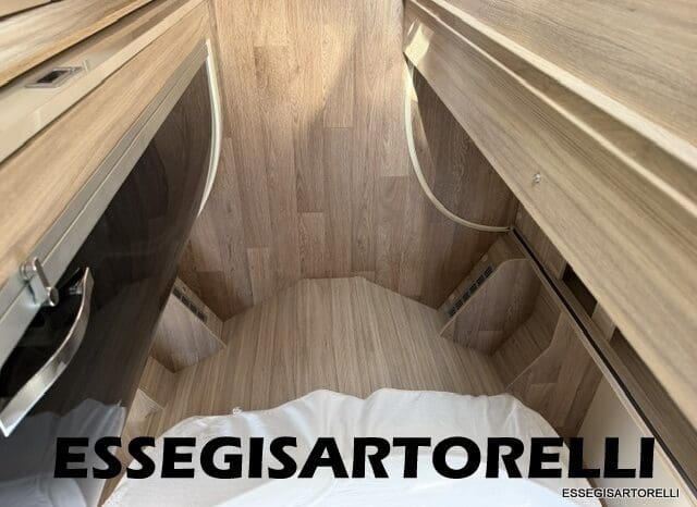 ROLLER TEAM GRANDUCA 265 P GARAGE 2015 FULL LETTO NAUTICO DOPPIO CLIMA pieno